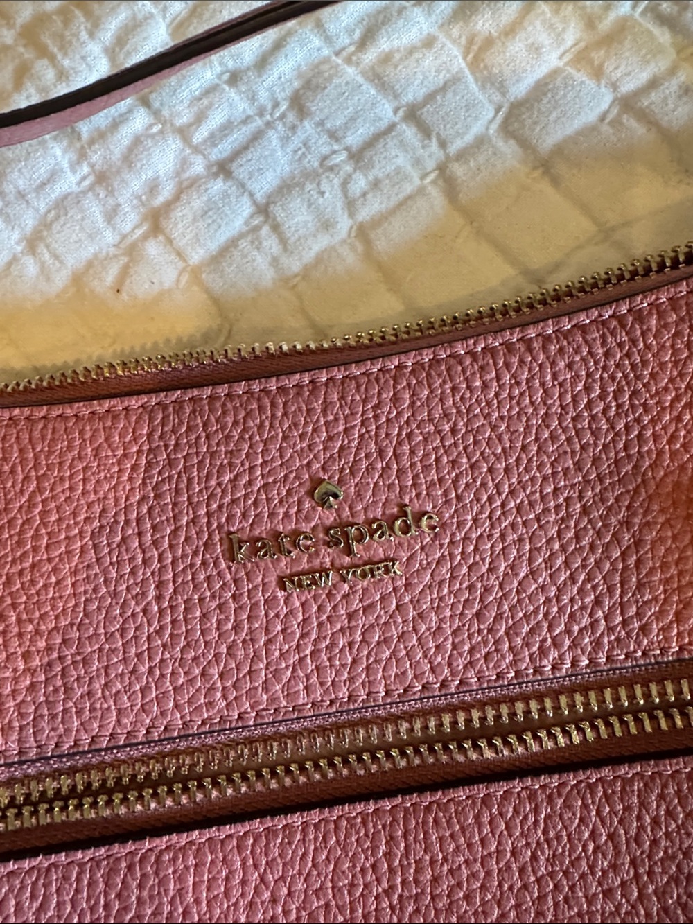 kate spade Pebbled Leather Crossbody in Mauve Pink with Gold Hardware - Picture 3 of 7
